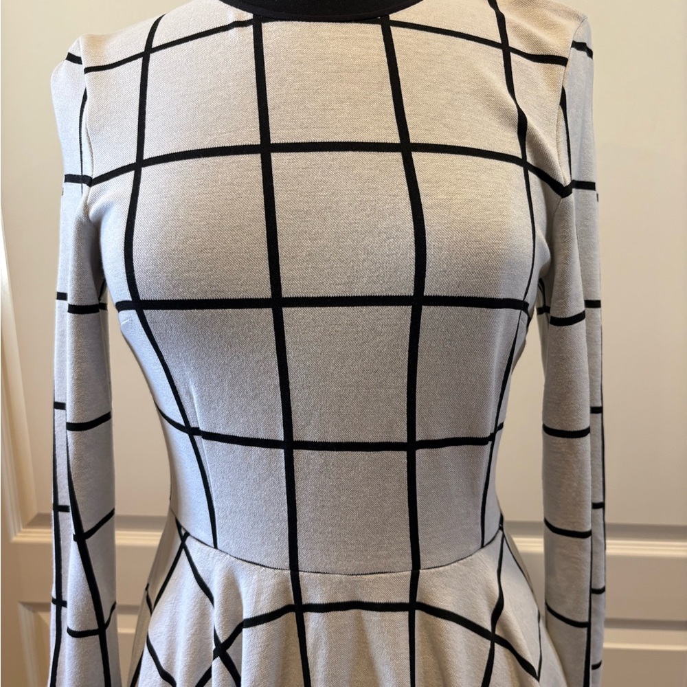 Chic Grid Pattern Long Sleeve Dress